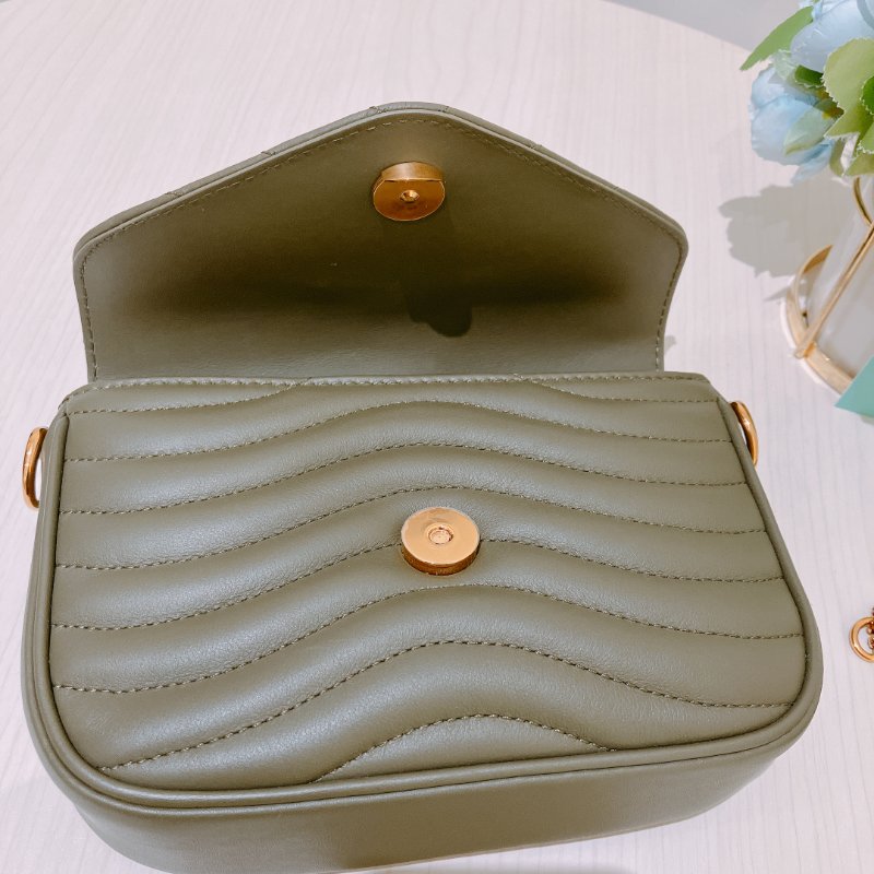 TK1965 Louis Vuitton 路易威登四合一翻蓋式多用途包包 New Wave Multi Pochette-16