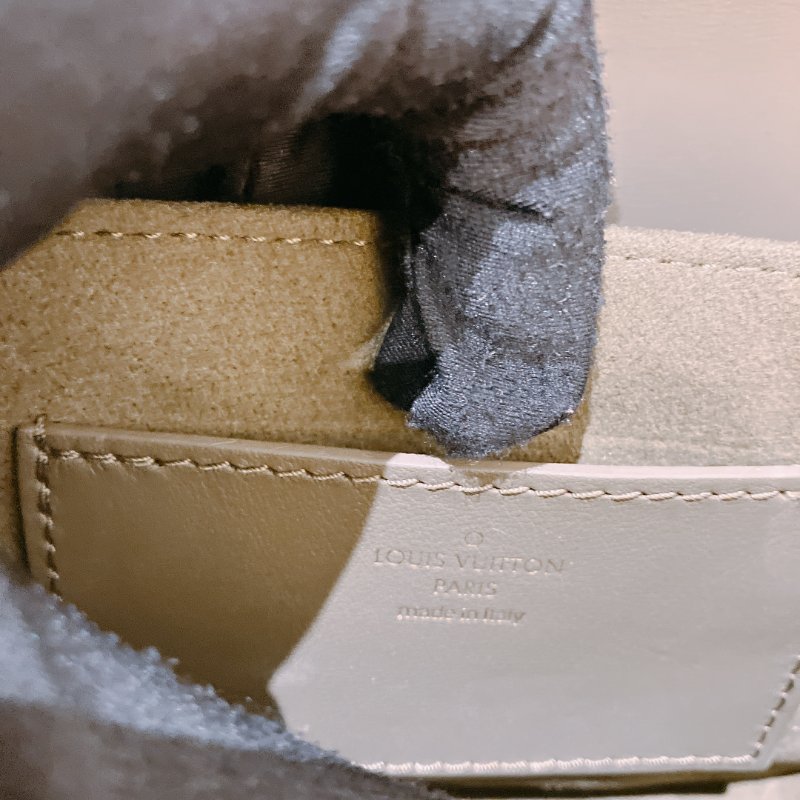 TK1965 Louis Vuitton 路易威登四合一翻蓋式多用途包包 New Wave Multi Pochette-21