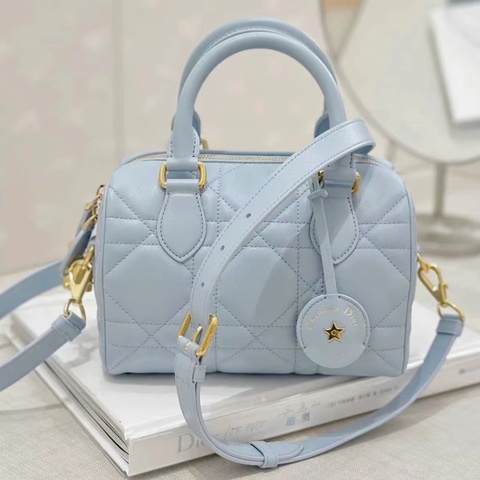 DIOR🩵雲藍色羊皮GROOVE保齡球包M1364UBOL