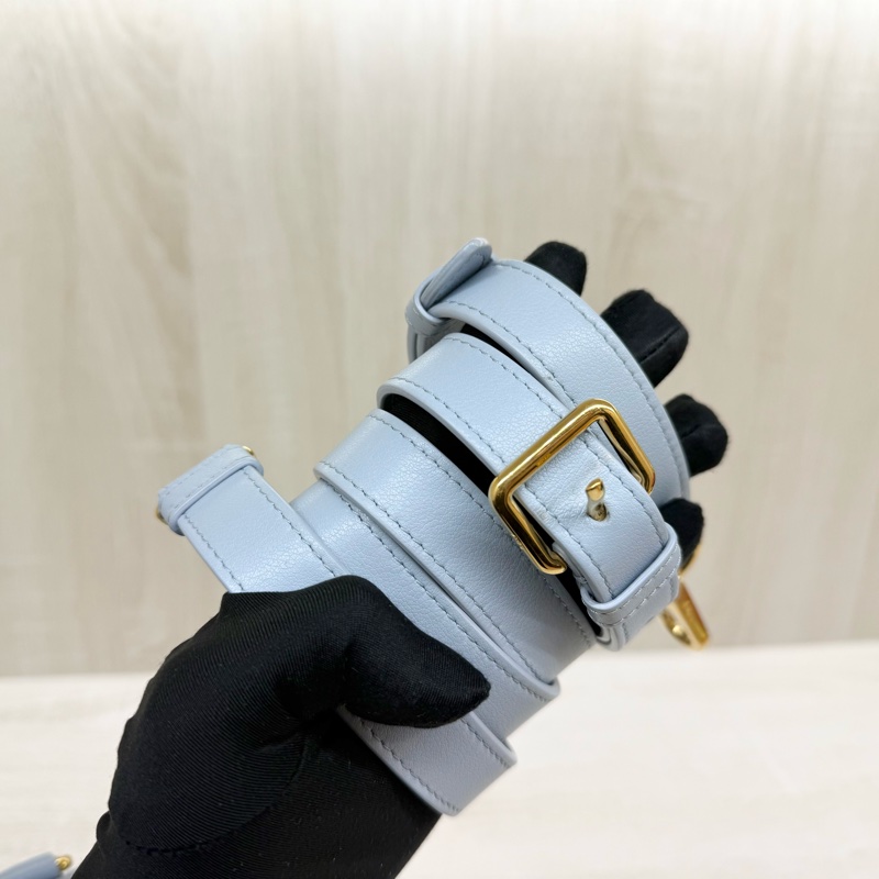 DIOR🩵雲藍色羊皮GROOVE保齡球包M1364UBOL-9