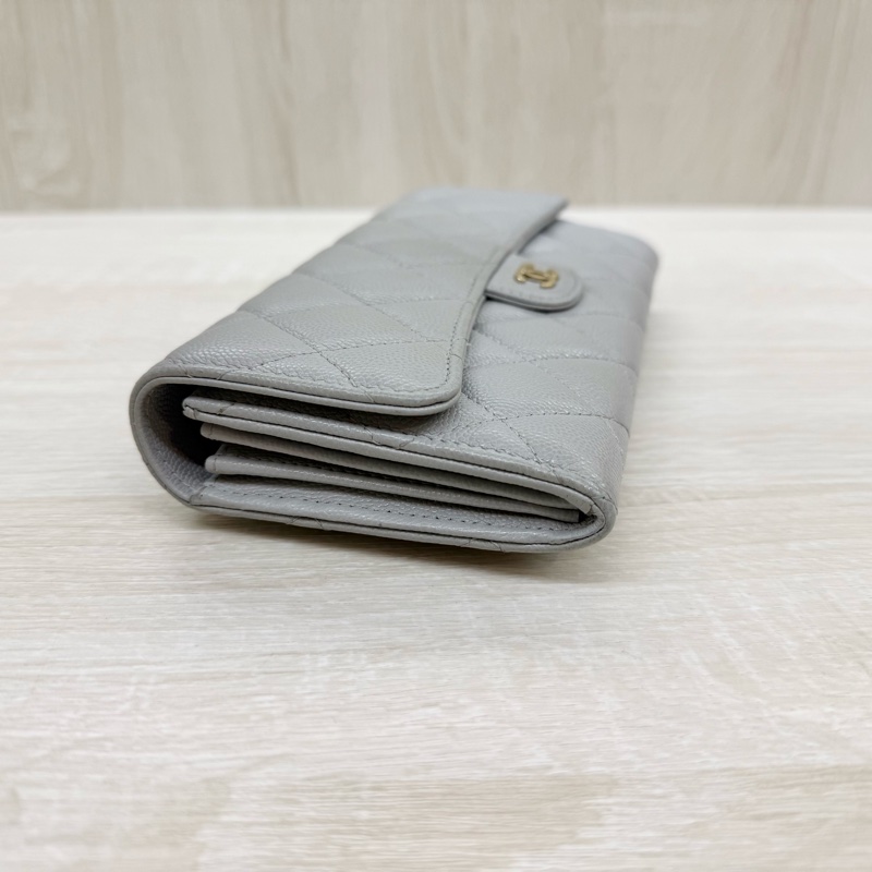 CHANEL🤍淺灰色荔枝皮COCO長夾-14