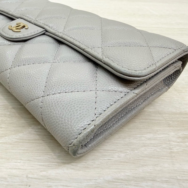CHANEL🤍淺灰色荔枝皮COCO長夾-17