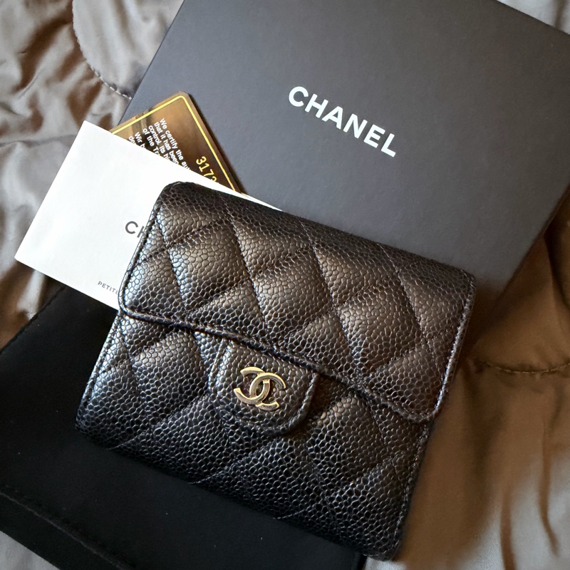 CHANEL 法國製黑銀魚子醬3折短夾-6