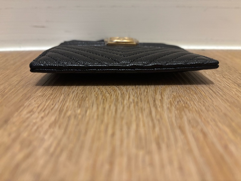 Chanel boy黑金山形紋拉鍊卡夾-14