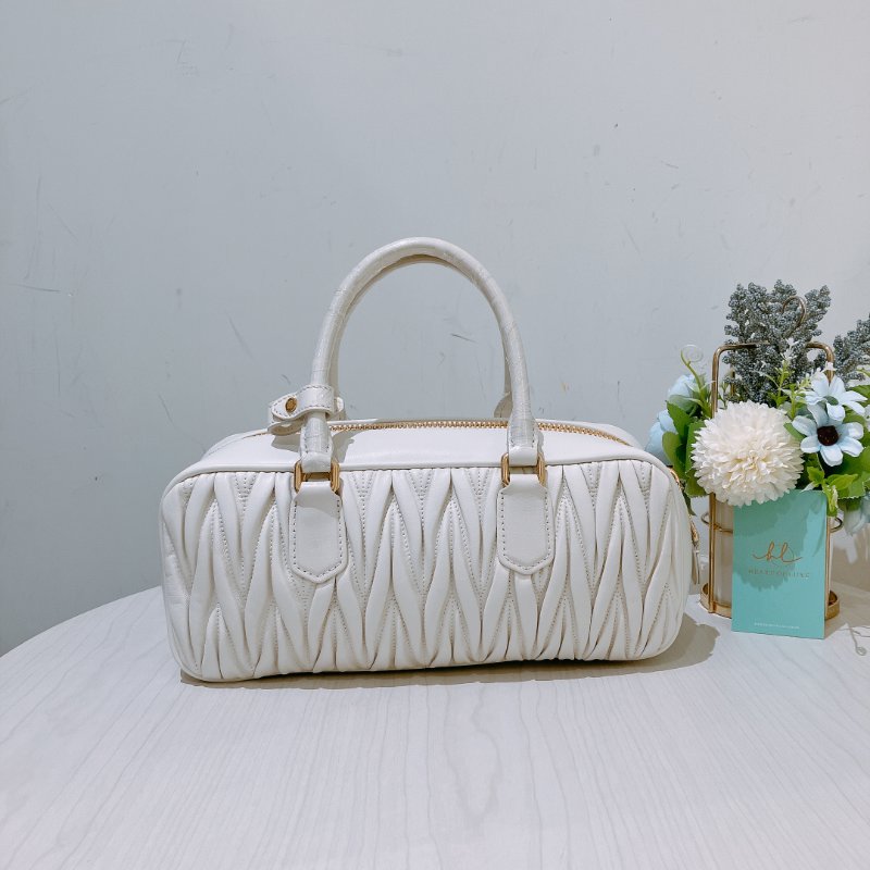 TK1966 Miu Miu 經典皮紋兩用包包 Arcadie Matelassé Nappa Regular Leather Bag-2