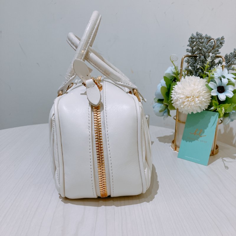 TK1966 Miu Miu 經典皮紋兩用包包 Arcadie Matelassé Nappa Regular Leather Bag-4