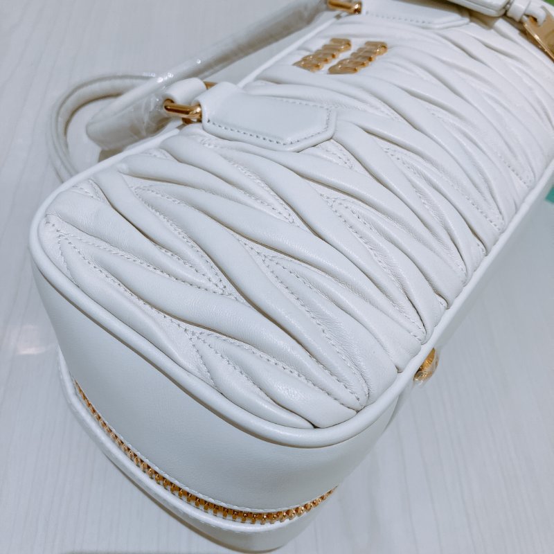 TK1966 Miu Miu 經典皮紋兩用包包 Arcadie Matelassé Nappa Regular Leather Bag-6