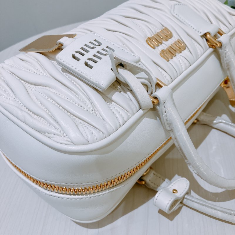 TK1966 Miu Miu 經典皮紋兩用包包 Arcadie Matelassé Nappa Regular Leather Bag-8