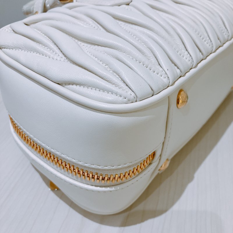 TK1966 Miu Miu 經典皮紋兩用包包 Arcadie Matelassé Nappa Regular Leather Bag-10