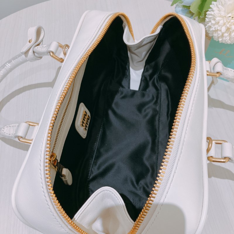 TK1966 Miu Miu 經典皮紋兩用包包 Arcadie Matelassé Nappa Regular Leather Bag-24