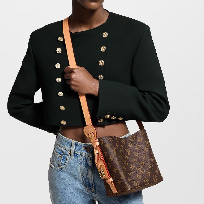 LV原花金釦All In BB手提斜背包M12925-3