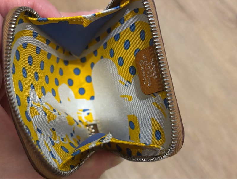 HERMES 金棕Silk in零錢包-7
