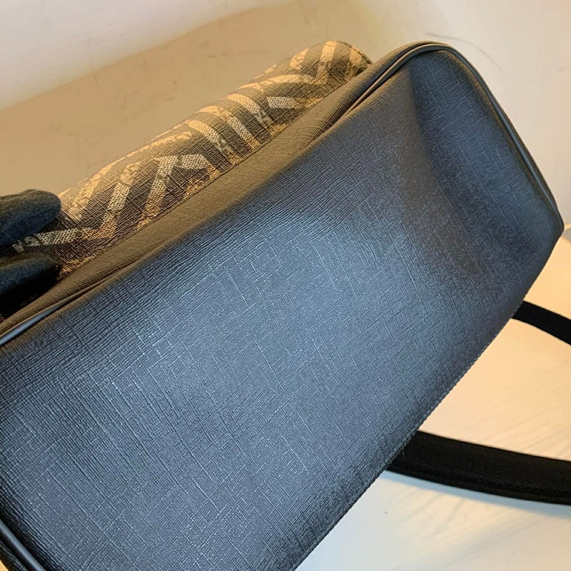 Gucci後背包 附原廠防塵 近新-11