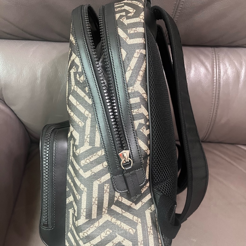 Gucci後背包 附原廠防塵 近新-12