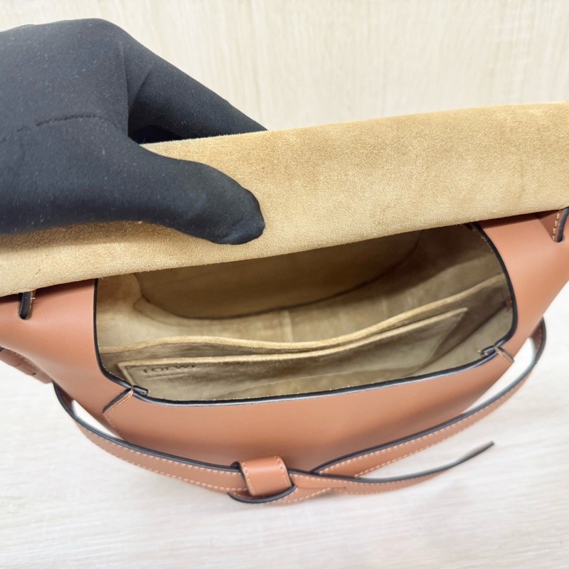 Loewe🤎棕色奶茶背帶小號GATE-7