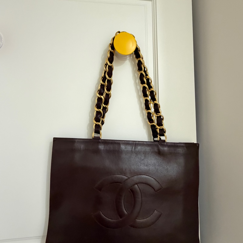 【Vintage 】CHANEL 香奈兒 氣質酒紅 粗金鏈壓紋雙 C 托特包 - 收藏級復古氣場-0