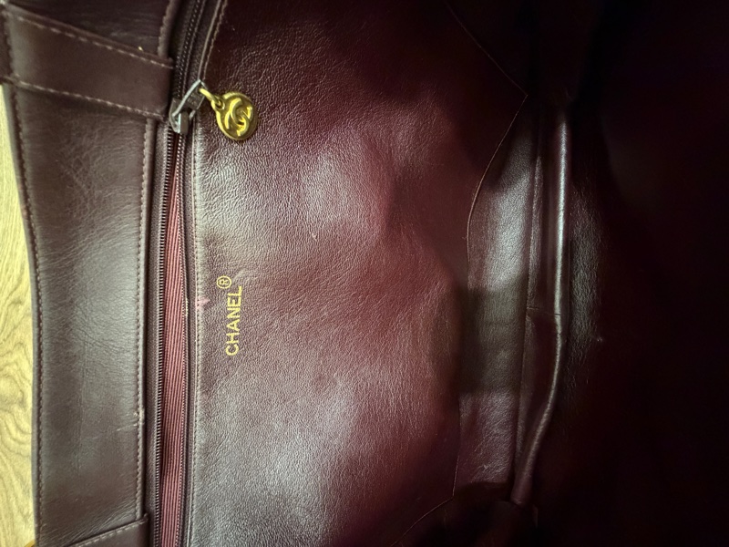 【Vintage 】CHANEL 香奈兒 氣質酒紅 粗金鏈壓紋雙 C 托特包 - 收藏級復古氣場-11