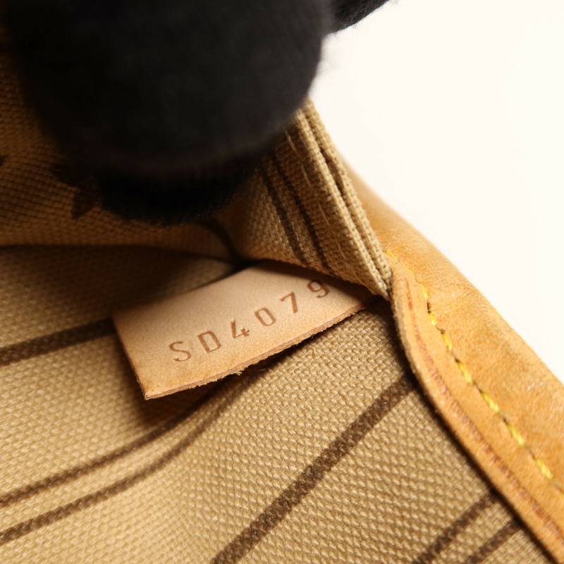 LOUIS VUITTON Monogram Neverfull MM金扣手挽袋-6