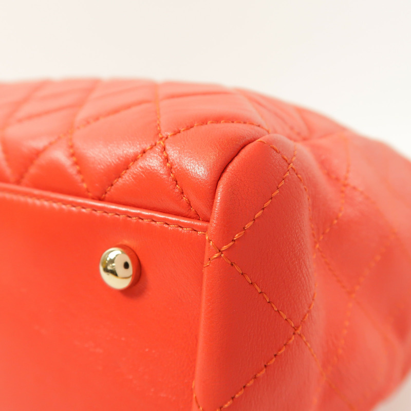 CHANEL 羊皮皮革Chain Shoulder金扣肩背袋-12