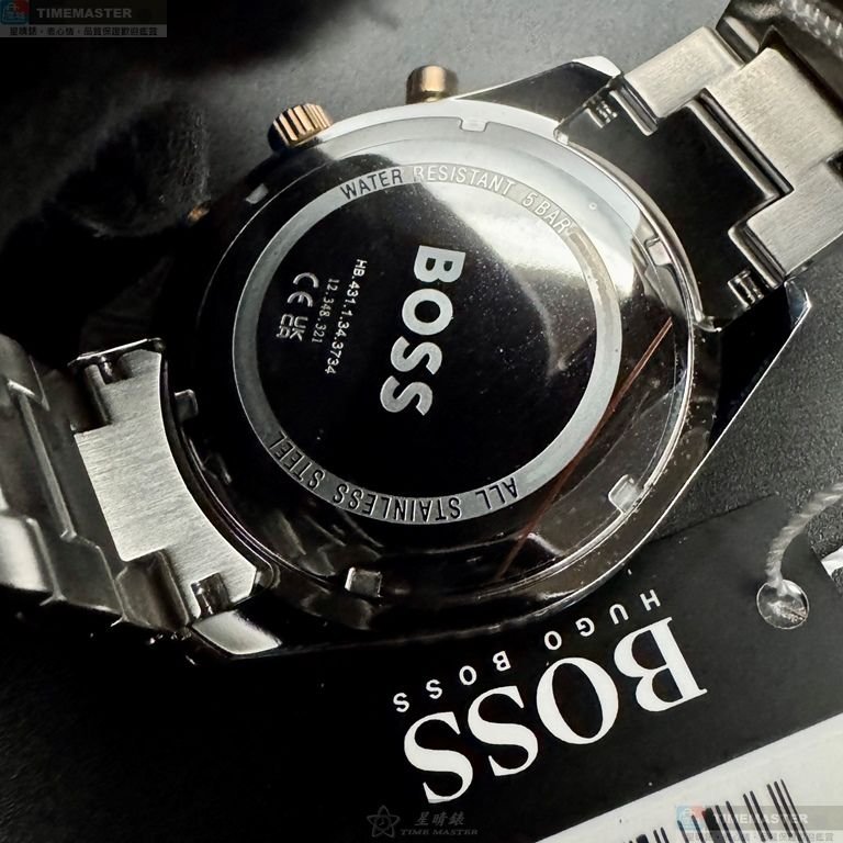 BOSS手錶,編號HB1513937,46mm寶藍圓形精鋼錶殼,寶藍色羅馬數字, 中三針顯示錶面,金銀相間精鋼錶帶款-4