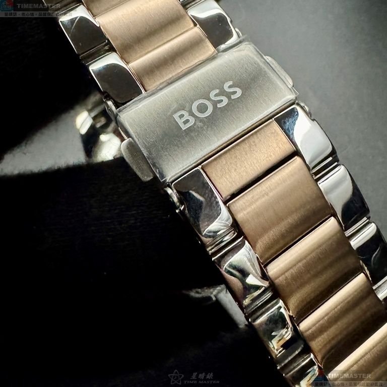 BOSS手錶,編號HB1513937,46mm寶藍圓形精鋼錶殼,寶藍色羅馬數字, 中三針顯示錶面,金銀相間精鋼錶帶款-5