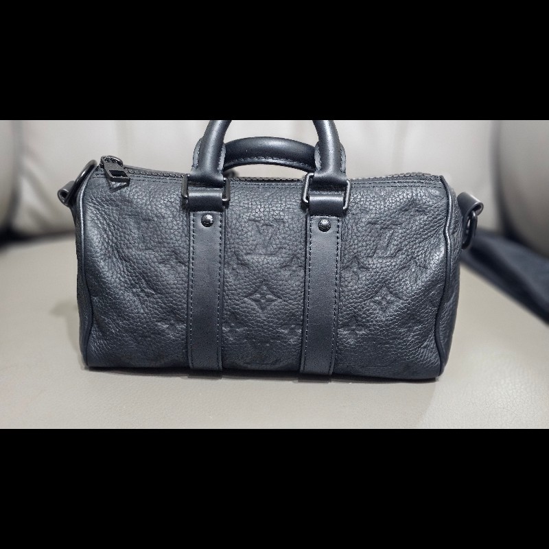 Louis Vuiton keepall25 （M20900） 波士頓包全皮壓紋款（男女可用）-2