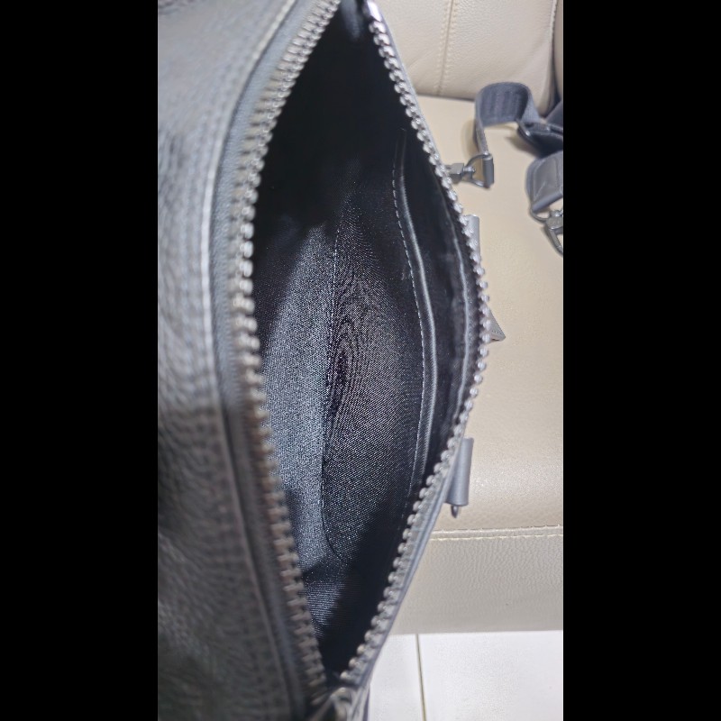 Louis Vuiton keepall25 （M20900） 波士頓包全皮壓紋款（男女可用）-13