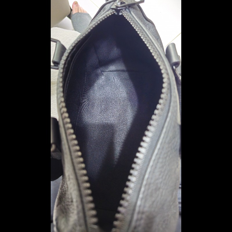 Louis Vuiton keepall25 （M20900） 波士頓包全皮壓紋款（男女可用）-17