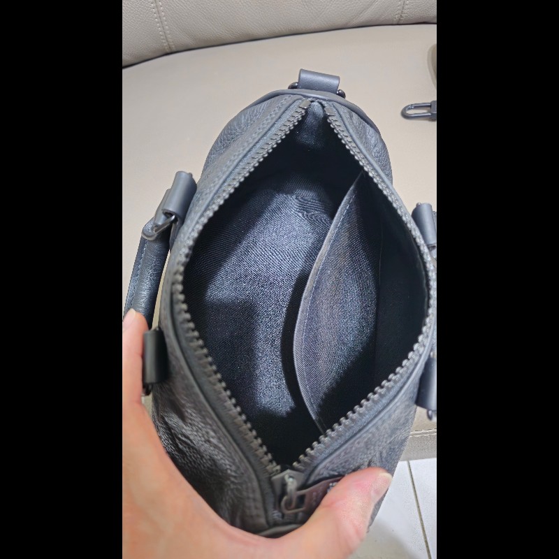 Louis Vuiton keepall25 （M20900） 波士頓包全皮壓紋款（男女可用）-18