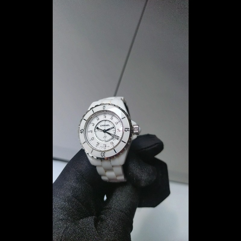 Chanel 白陶12點鑽J12 33mm-2