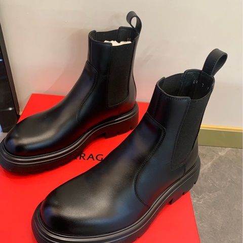 99.9新 拉格慕/Salvatore Ferragamo 短靴 尺碼37.5附件：盒