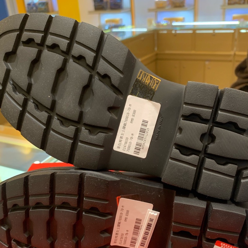 99.9新 拉格慕/Salvatore Ferragamo 短靴 尺碼37.5附件:盒-5