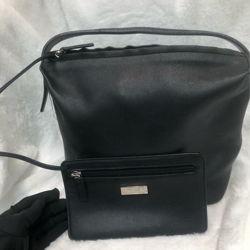 Loewe 黑色全皮手挽袋 XC332-7