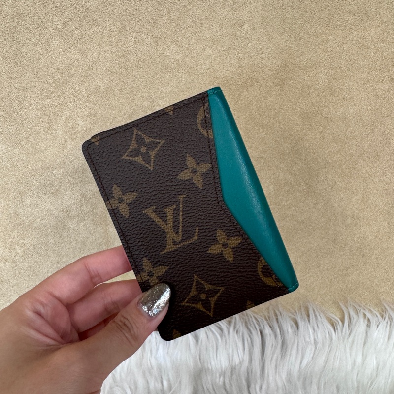 LV 老花拚綠牛皮萬用卡夾 晶片款-2