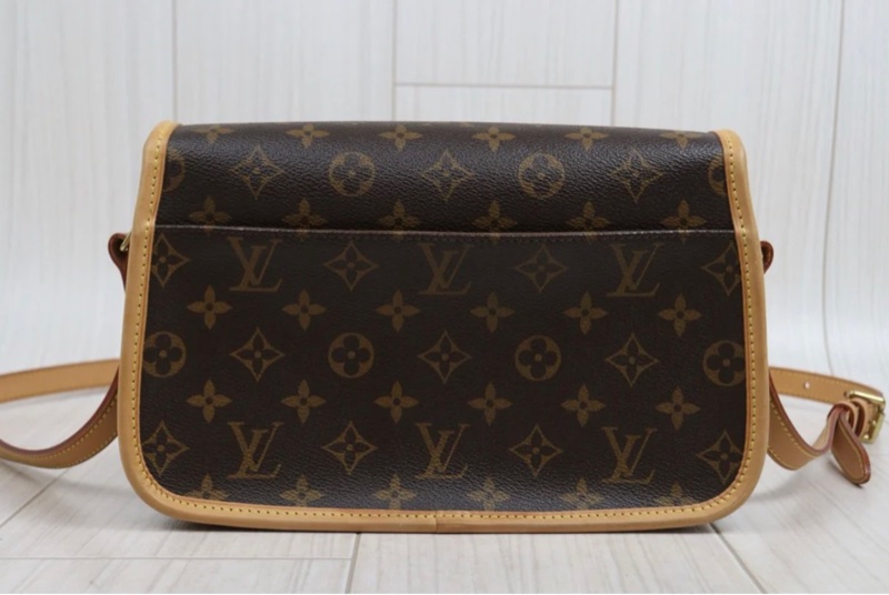 「JL精品代購」9新 LV 法棍Baguette郵差包-2