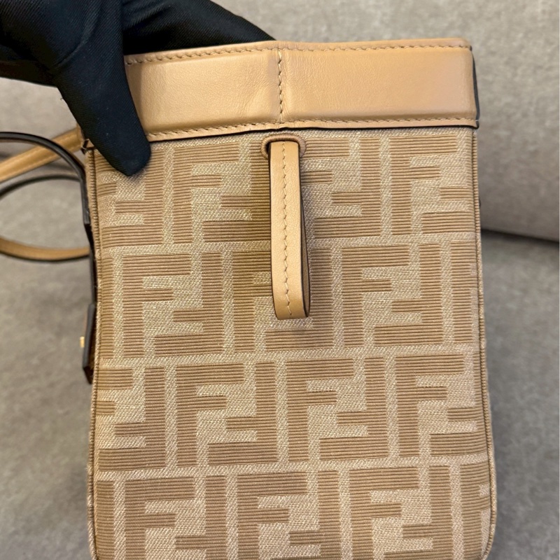 FENDI 米色水桶包-3