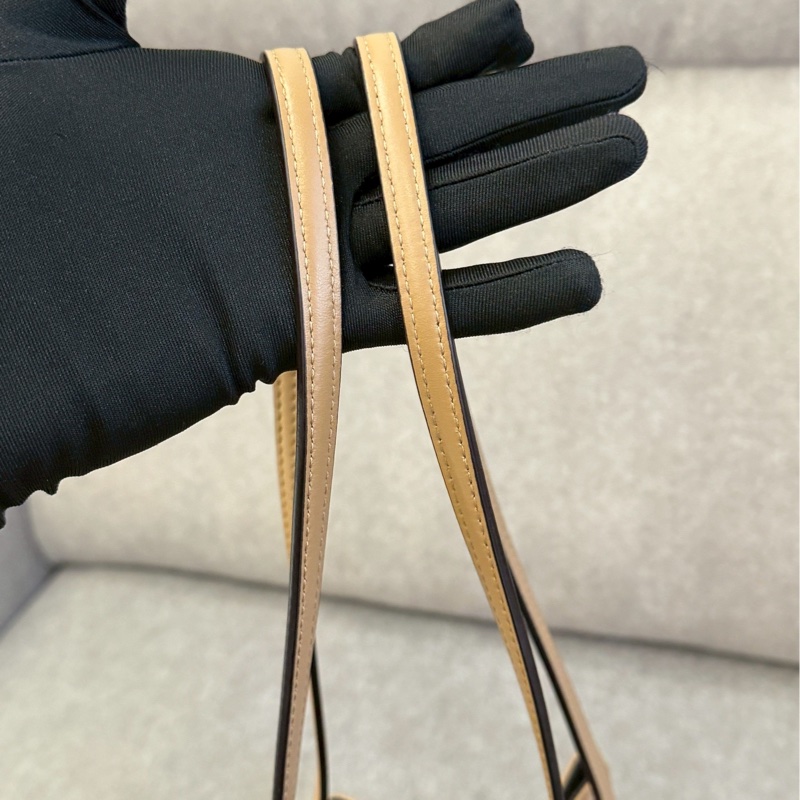 FENDI 米色水桶包-7