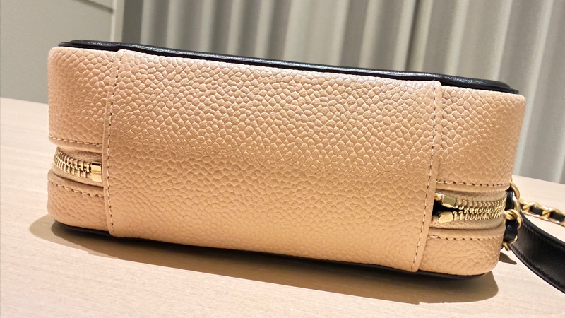 Chanel Mini Vanity Case 雙C相機包|米黑拼色|金鏈|9成新-1