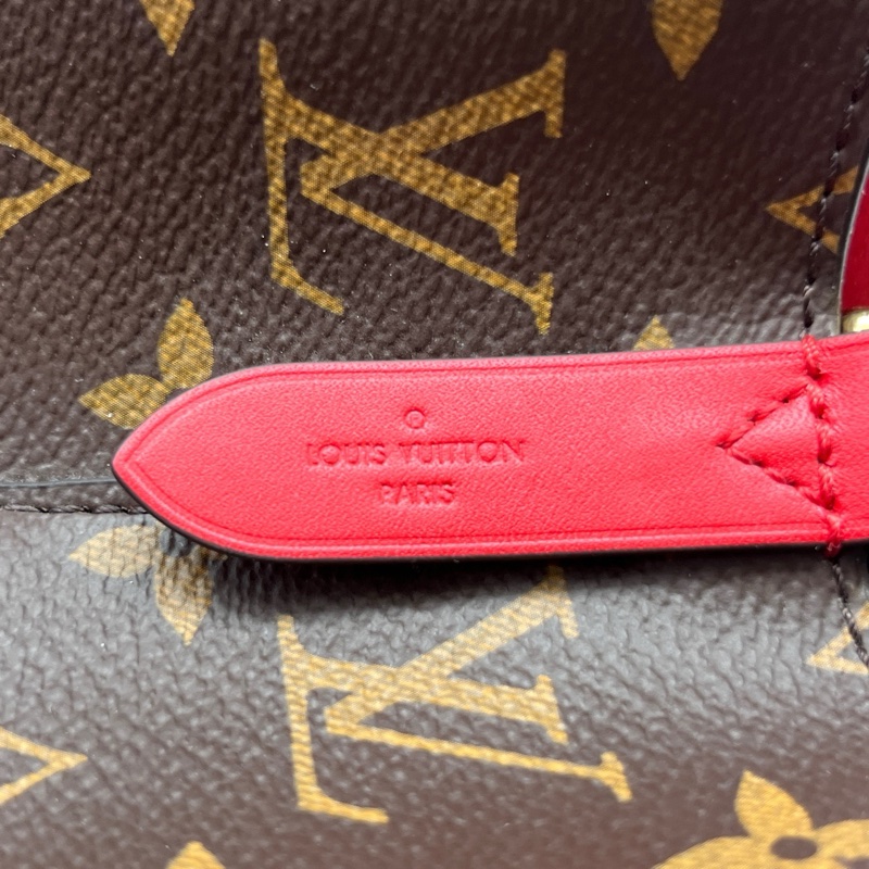 LV 98新 老花拼紅抽繩水桶包 尺寸26*26-7