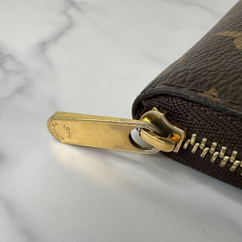 LV 老花ㄇ字零錢包-6