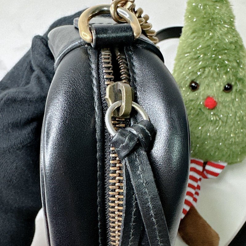 GUCCI Marmont Mini黑金相機包-5