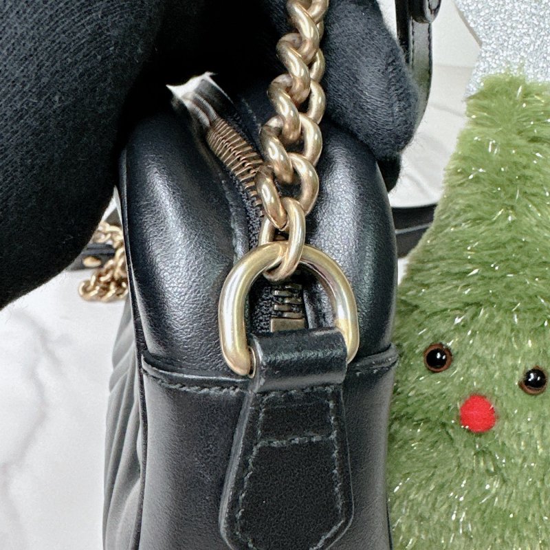 GUCCI Marmont Mini黑金相機包-6