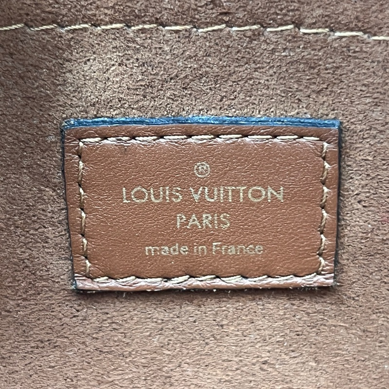 LV路易威登 97新 老花焦糖色Lock bb鎖頭包 尺寸21*15-7