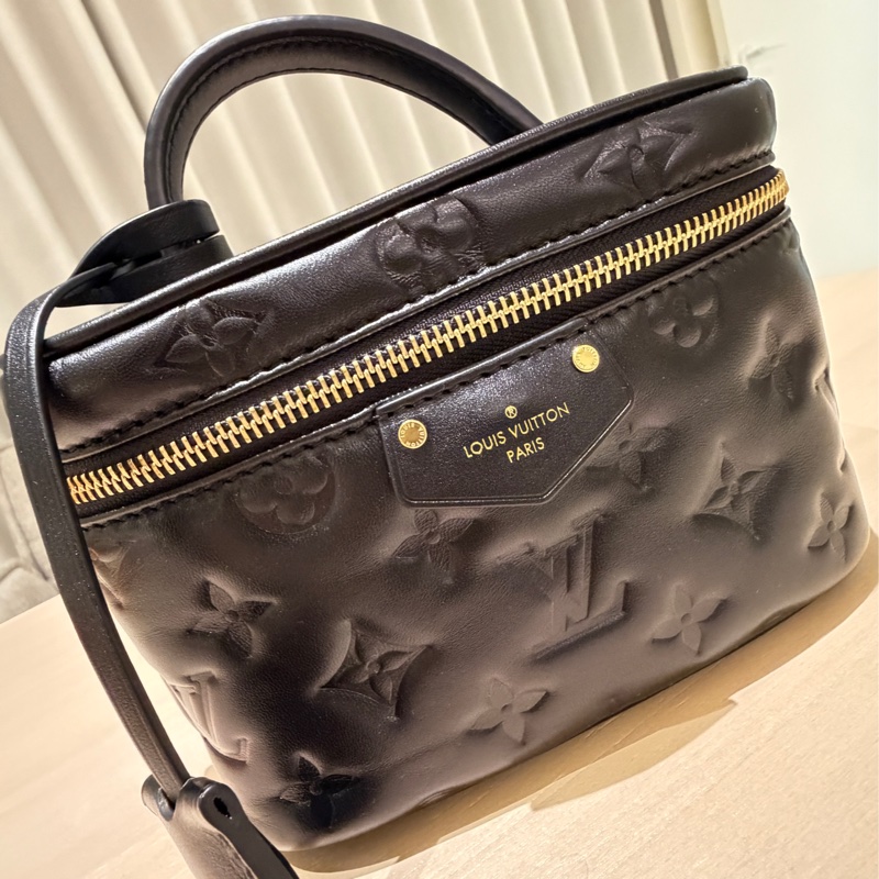 Louis Vuitton Vanity PM 黑色壓紋｜全新未使用｜手提斜背-0