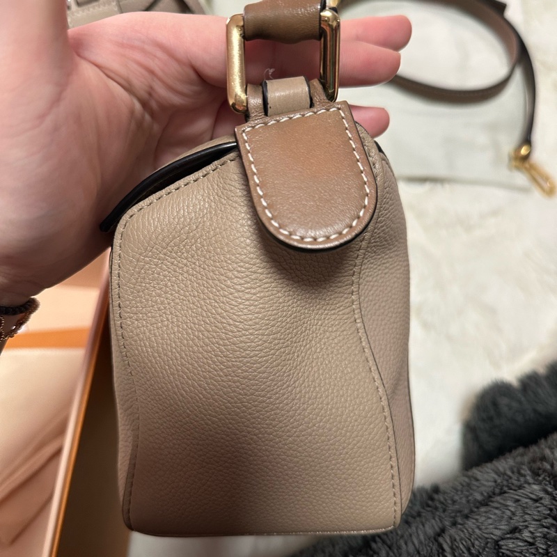 羅意威/Loewe 沙色拼色puzzle幾何包 小號附件防塵和肩帶。-5