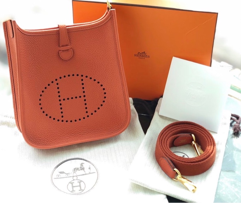 「JL精品代購」98新 Hermes 愛馬仕 南瓜色mini evelyne 16-0