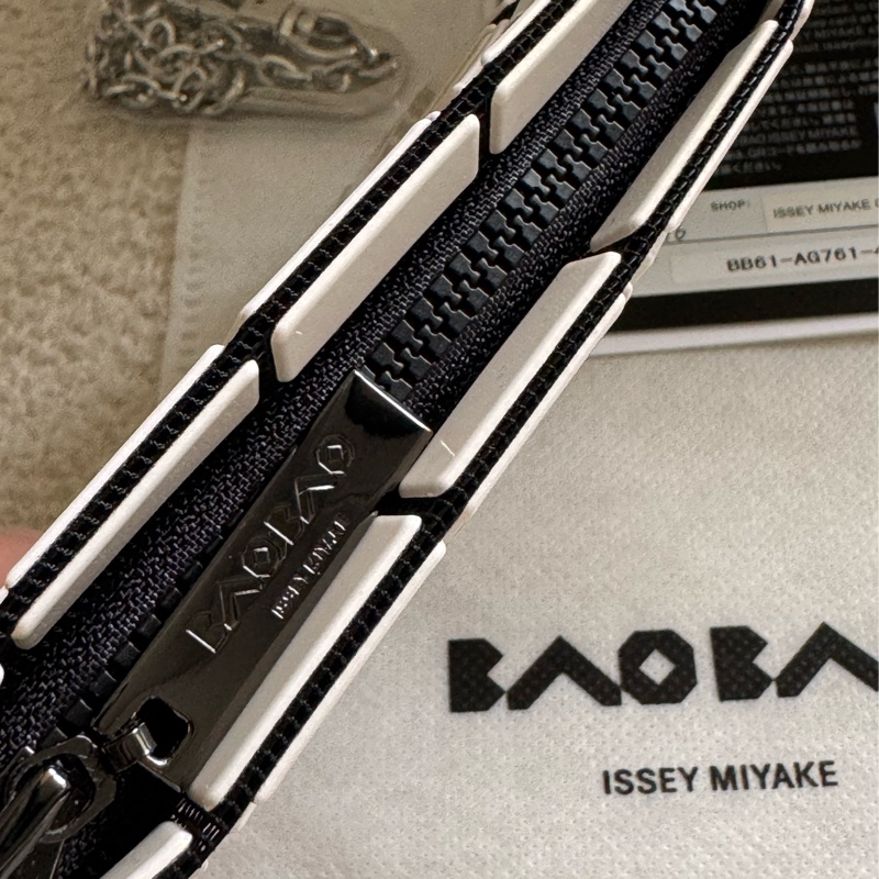 BAO BAO ISSEY MIYAKE FLIPPER-3