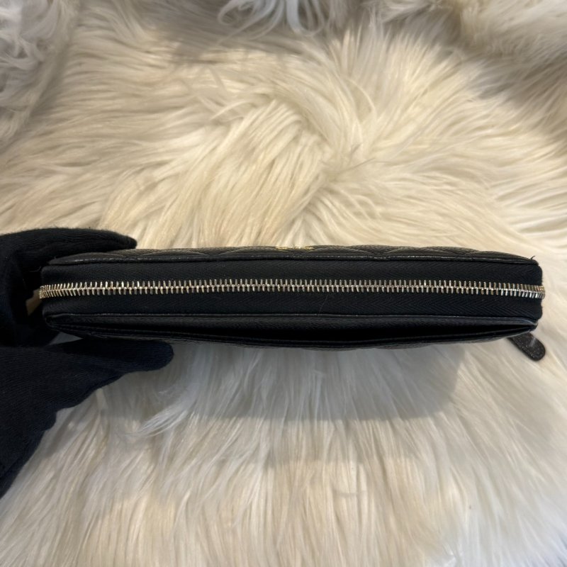 香奈兒 黑金拉鍊荔枝長夾-9