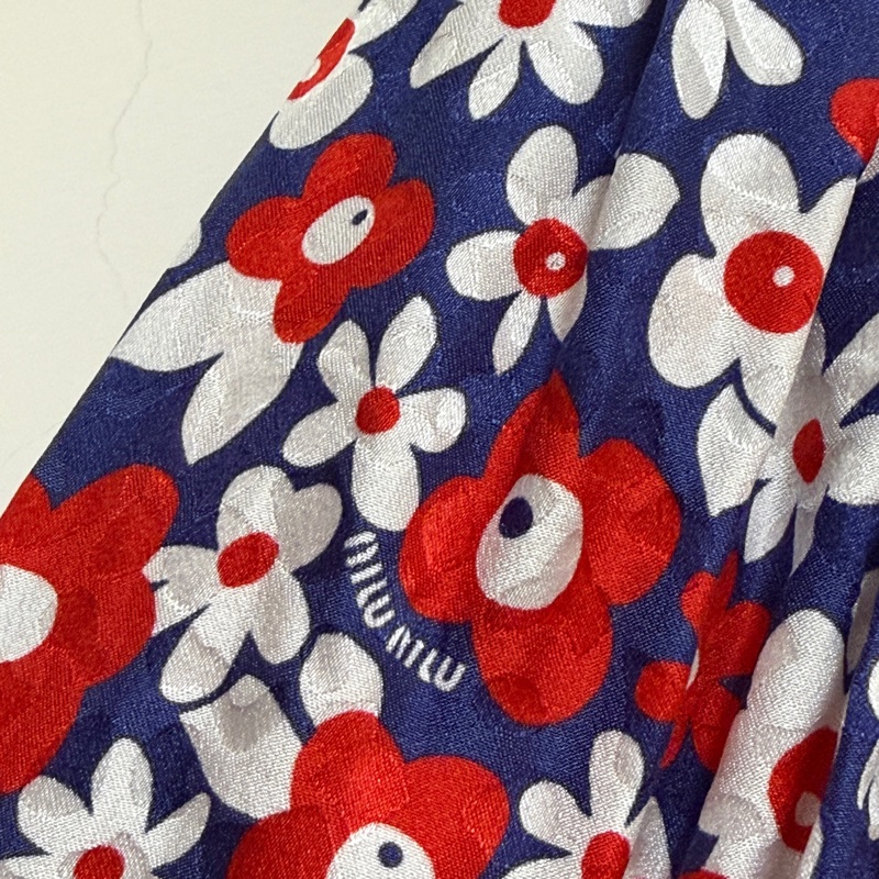Miumiu 小雛菊🌼洋裝 度假必備🏖️-8