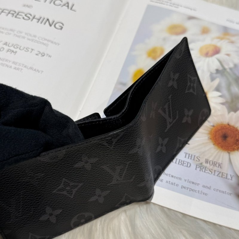 LV 黑灰老花短夾-3